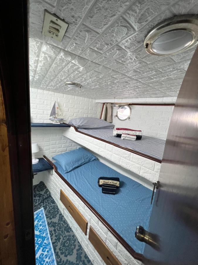 Boat & Breakfast Alicudi Bed and Breakfast Alghero Eksteriør billede