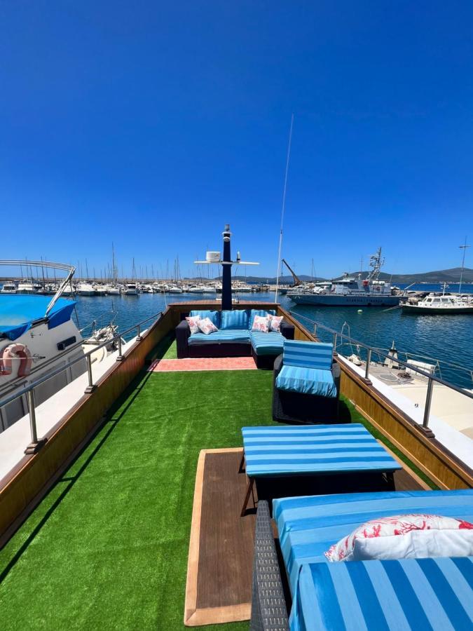 Boat & Breakfast Alicudi Bed and Breakfast Alghero Eksteriør billede