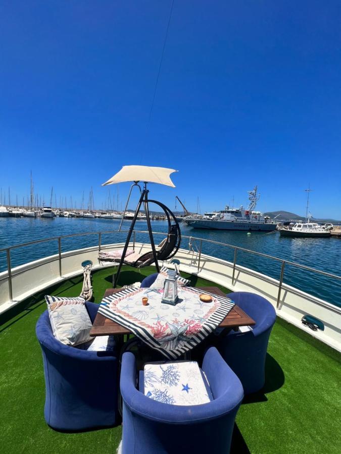 Boat & Breakfast Alicudi Bed and Breakfast Alghero Eksteriør billede