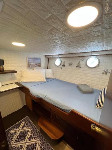 Boat & Breakfast Alicudi Bed and Breakfast Alghero Eksteriør billede